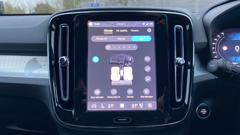 Volvo XC40 2.0 B3P Plus Black Edition 5dr Auto Petrol Estate